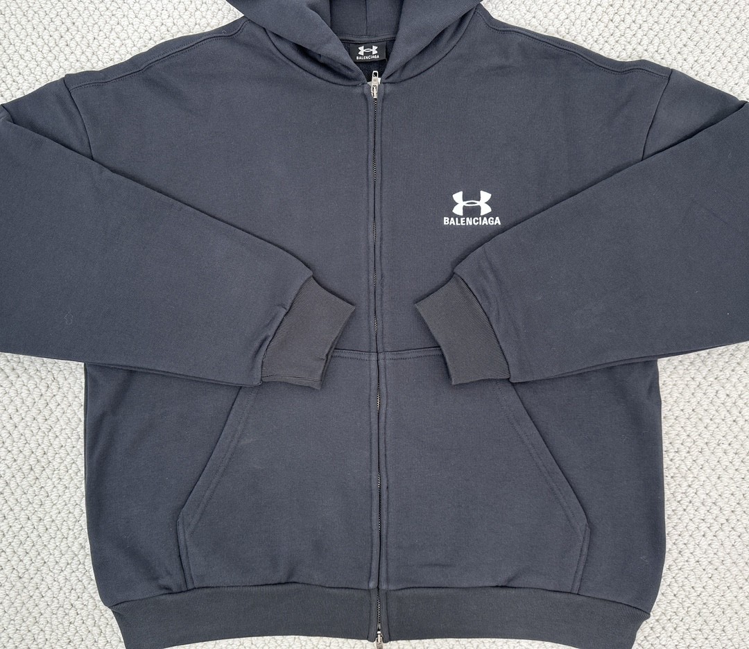 Balenciaga 巴黎世家 Under Armour 安德玛 联名 刺绣字母logo拉链连帽卫衣 长袖 秋冬 黑色 803264TRVB89034