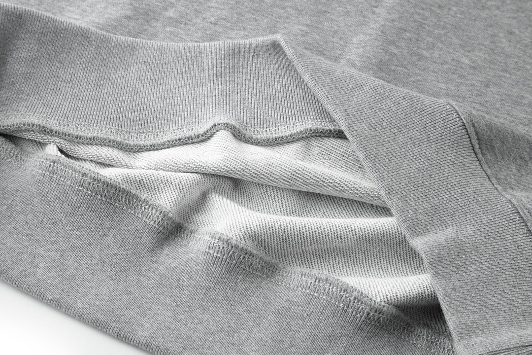 PRADA 普拉达 logo字母提花Polo领卫衣 圆领 长袖 灰色 黑色 UJL77B-1Y13-F0002-S-OOO