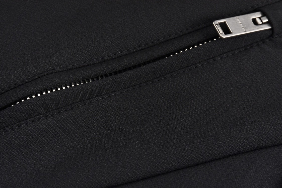 Givenchy 纪梵希 锁扣多口袋拉链工装裤 休闲裤 长裤 裤子 黑色 BM50YQ13SA-001