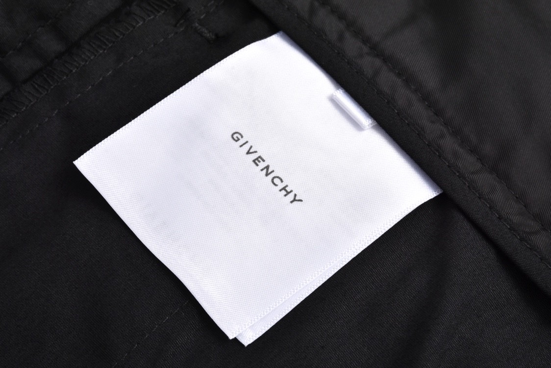 Givenchy 纪梵希 纯色大口袋拉链工装裤 休闲裤 长裤 裤子 黑色 BM514X13YT-001