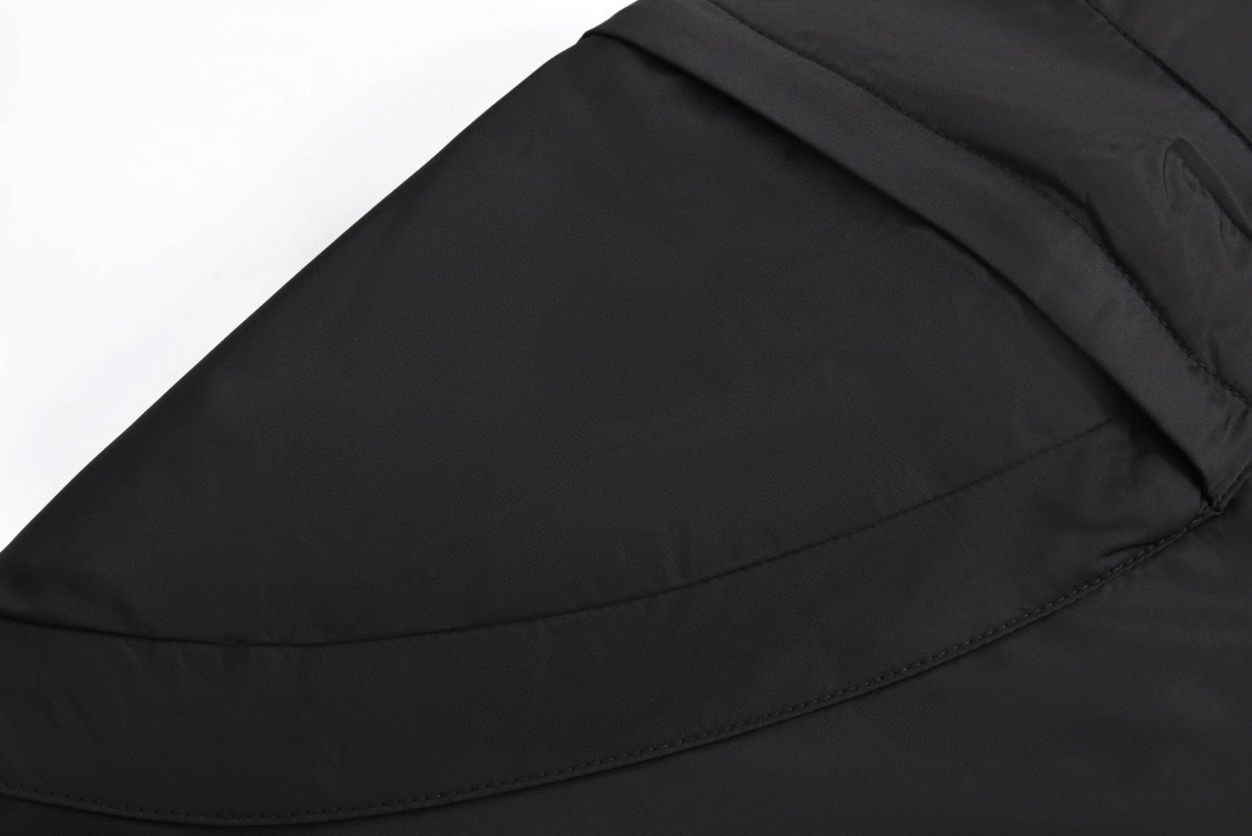 Givenchy 纪梵希 纯色大口袋拉链工装裤 休闲裤 长裤 裤子 黑色 BM514X13YT-001