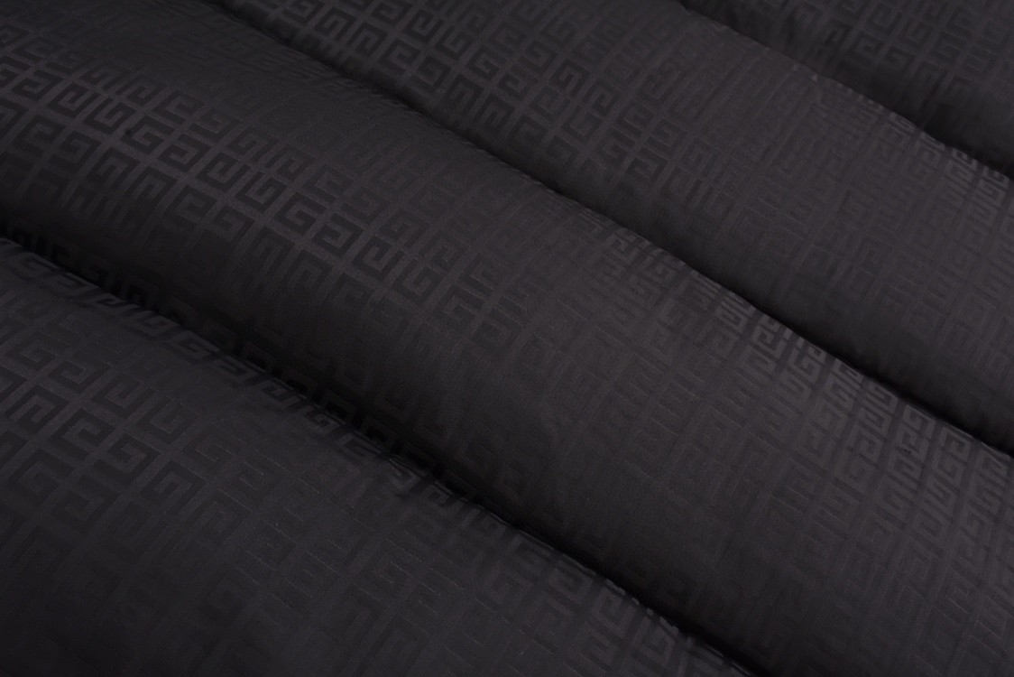 Givenchy 纪梵希 暗纹提花立领拉链棉服 外套 长袖 黑色 BM00XF13WK-001