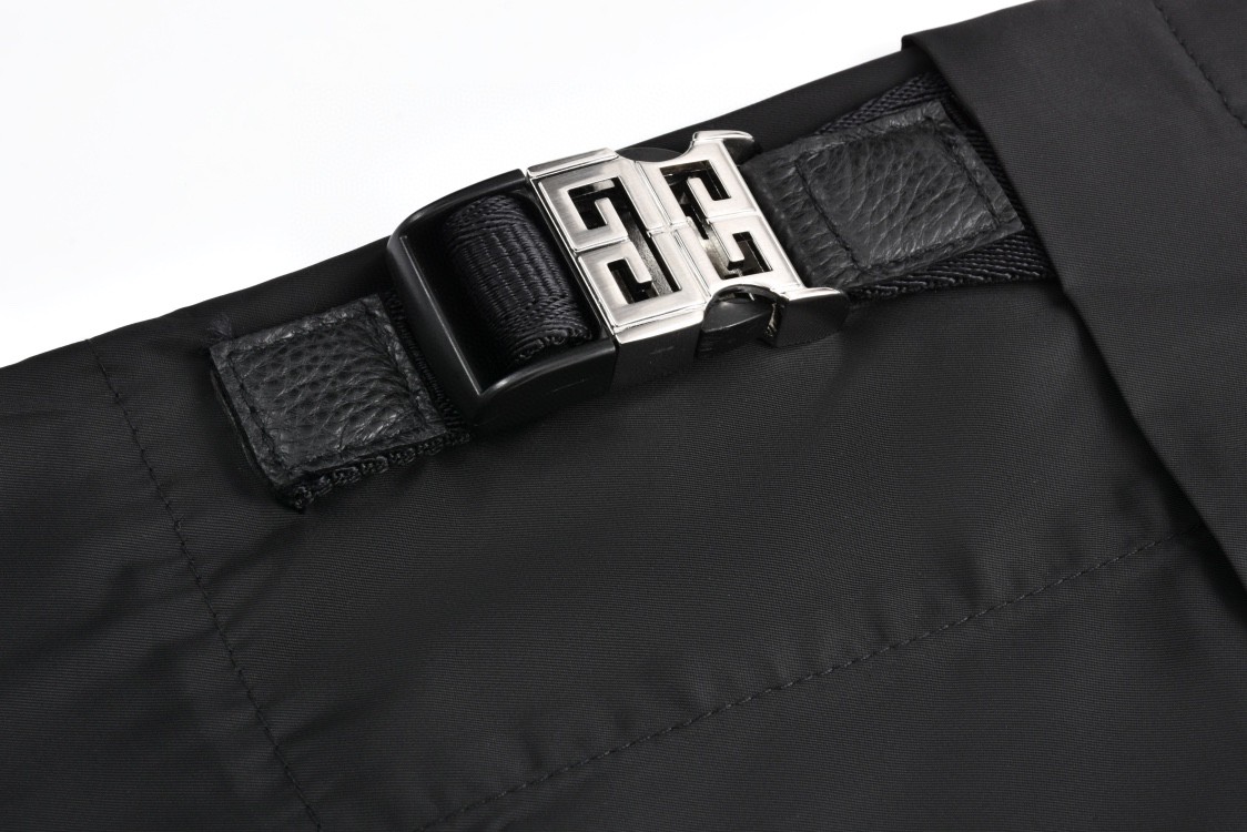 Givenchy 纪梵希 纯色缎面环扣拉链衬衫 夹克 外套 长袖 黑色 BM60VG13YT-001