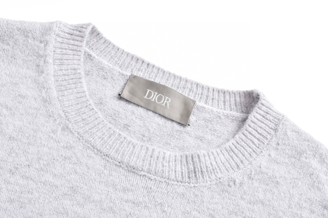 DIOR 迪奥 花卉刺绣字母Logo圆领毛衣 针织衫 秋冬 长袖 灰色 493M649AT864-C889