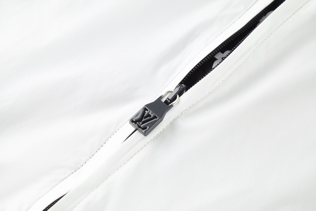 LOUIS VUITTON 拼接绳索刺绣满印立领拉链夹克 长袖 外套 灰白色 1AFWJL