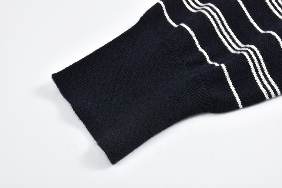 MIU MIU 缪缪 条纹Polo领针织衫 毛衣 长袖 米白色 黑蓝色 MML951-140V-F0304-S-OOO