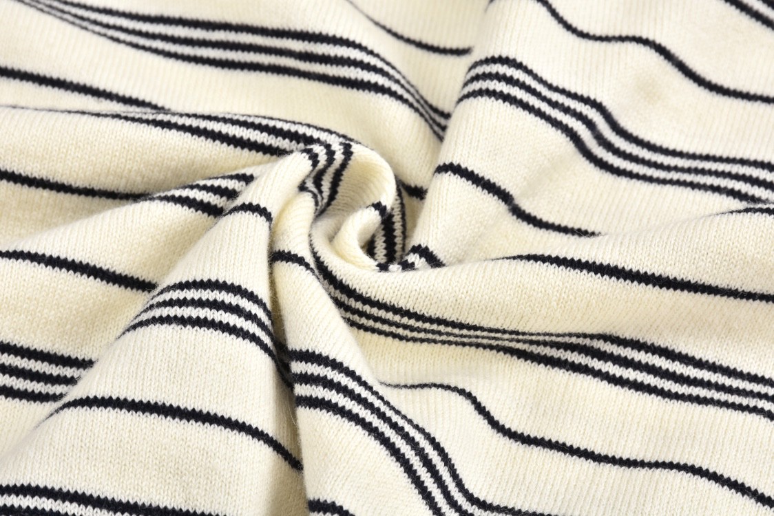 MIU MIU 缪缪 条纹Polo领针织衫 毛衣 长袖 米白色 黑蓝色 MML951-140V-F0304-S-OOO