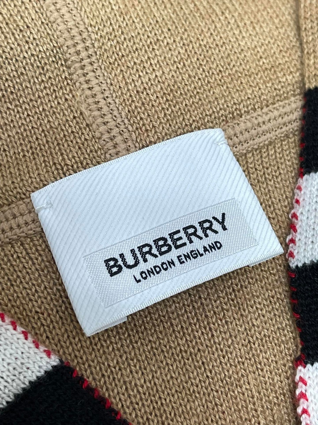 Burberry 巴宝莉 双面两穿拉链连帽羊毛开衫 针织衫 毛衣 外套 长袖 秋冬款 卡其色