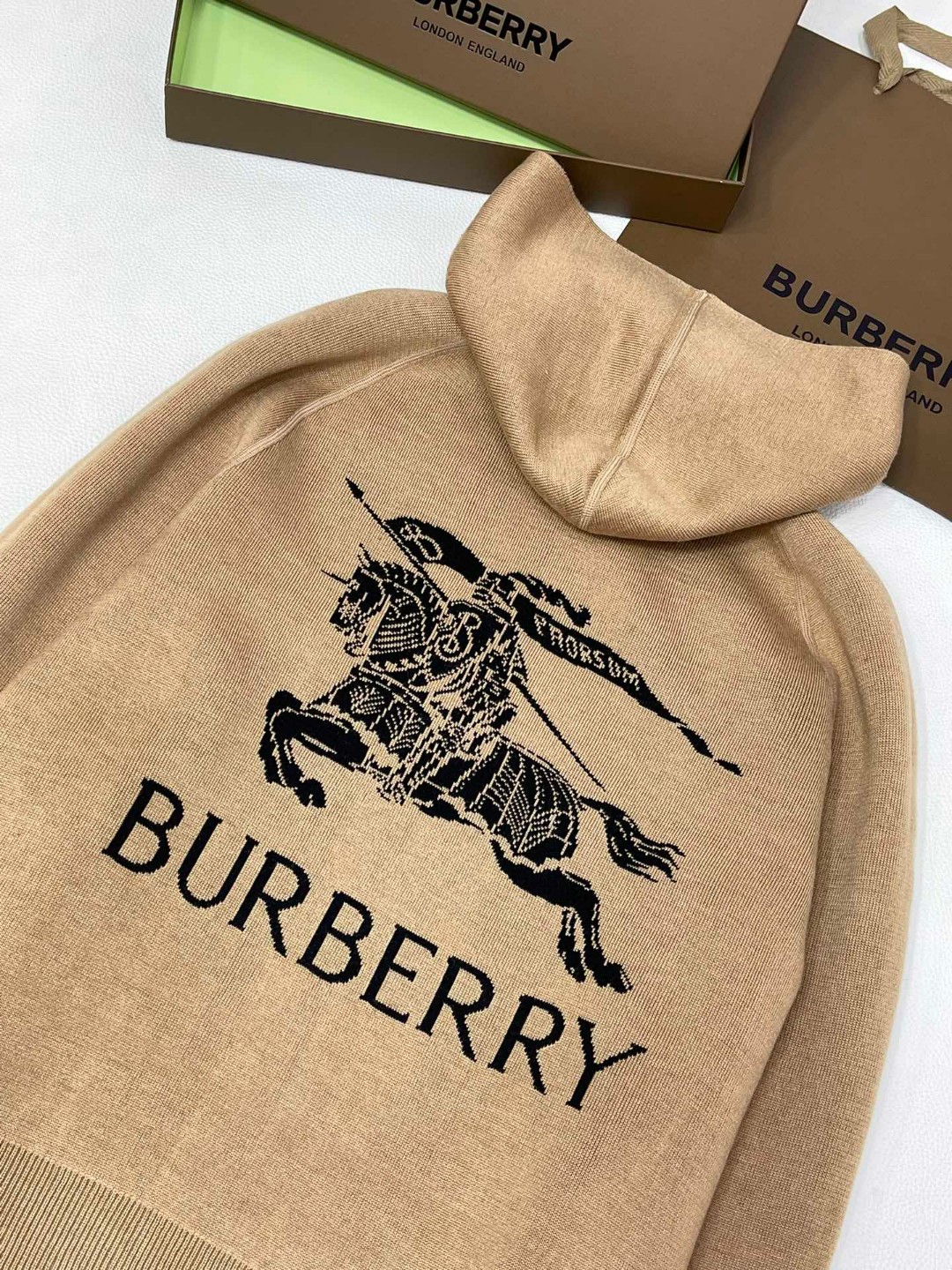 Burberry 巴宝莉 双面两穿拉链连帽羊毛开衫 针织衫 毛衣 外套 长袖 秋冬款 卡其色