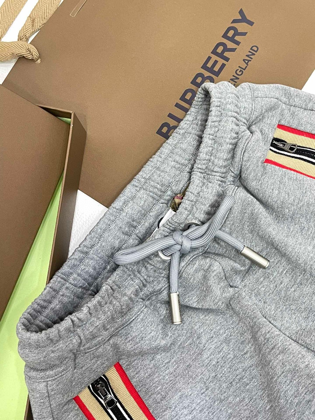 Burberry 巴宝莉 格纹拉链松紧腰束脚运动裤 裤子 休闲裤 长裤 灰色 80996211