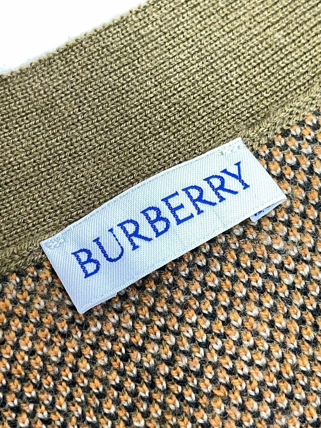 Burberry 巴宝莉 格纹V领羊毛针织衫 毛衣 外套 长袖 秋冬款 褐色 80996211