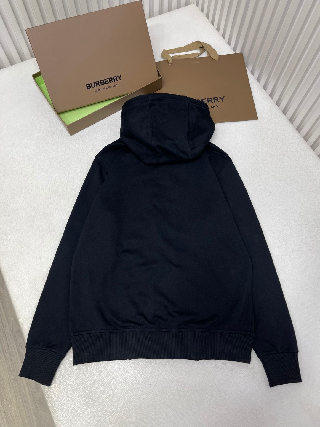 Burberry 巴宝莉 条纹拼色拉链连帽卫衣 外套 长袖 秋冬款 黑色 80333911