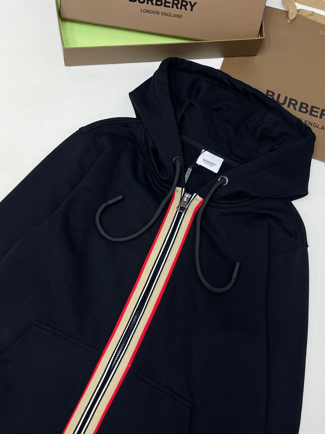 Burberry 巴宝莉 条纹拼色拉链连帽卫衣 外套 长袖 秋冬款 黑色 80333911