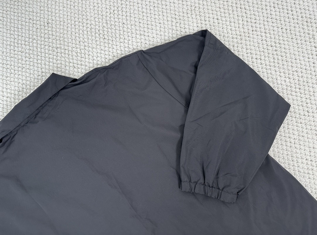 Balenciaga 巴黎世家 拼色字母logo印花拉链立领夹克 外套 长袖 秋冬 黑色 白色