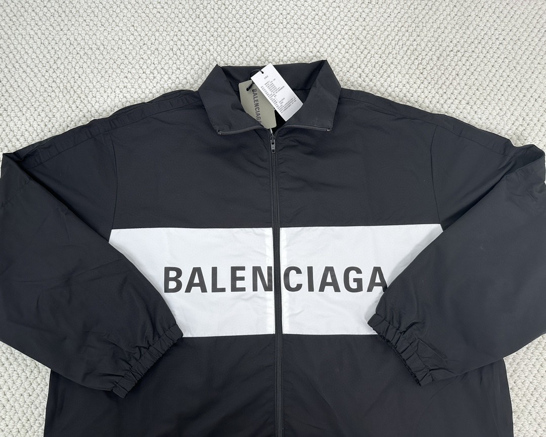 Balenciaga 巴黎世家 拼色字母logo印花拉链立领夹克 外套 长袖 秋冬 黑色 白色