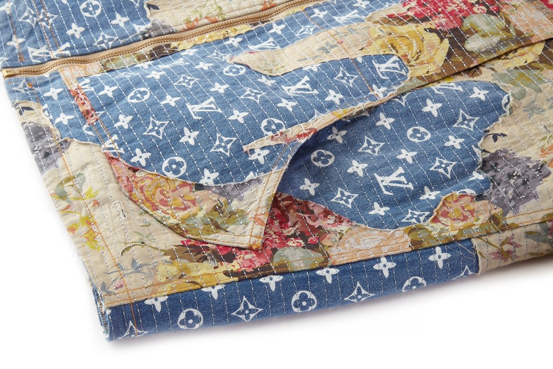 LOUIS VUITTON 路易威登 花卉贴布字母logo满印牛仔外套 夹克 长袖 外套 蓝色 1AAGQG