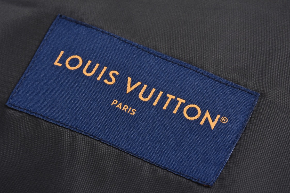 LOUIS VUITTON 路易威登 刺绣字母logo和平飞鸽夹克 长袖 外套 黑色 1ABZG3