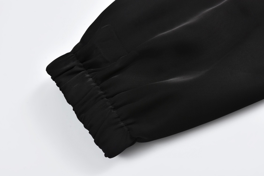 LOUIS VUITTON 路易威登 刺绣字母logo和平飞鸽夹克 长袖 外套 黑色 1ABZG3