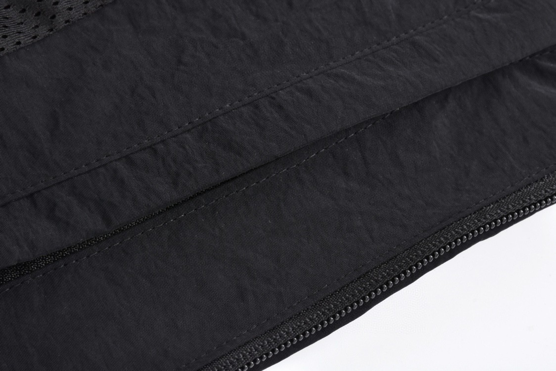 Balenciaga 巴黎世家 刺绣环形字母logo立领拉链夹克 外套 长袖 秋冬 黑色 