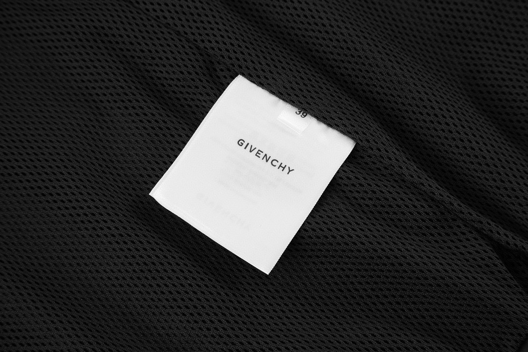 Givenchy 纪梵希 纯色logo徽标立领拉链夹克 外套 长袖 黑色 BM018E15L8-001