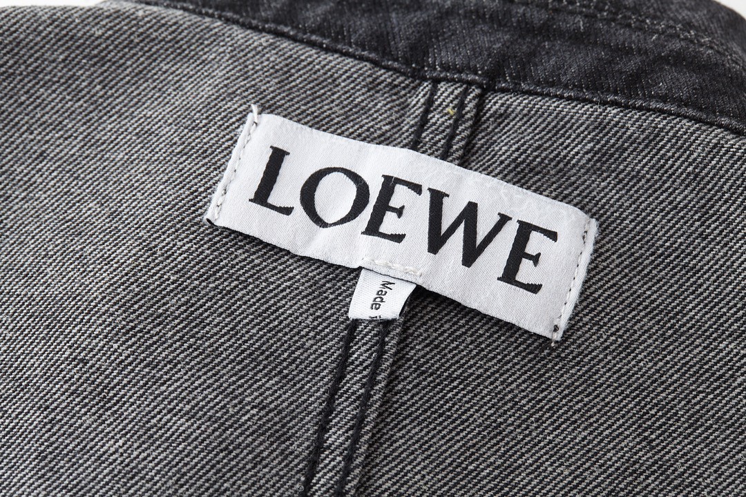 Loewe 罗意威 胸口皮口袋印花牛仔外套 衬衫 牛仔衣 长袖 秋冬 黑色 H526Y50W09-8946