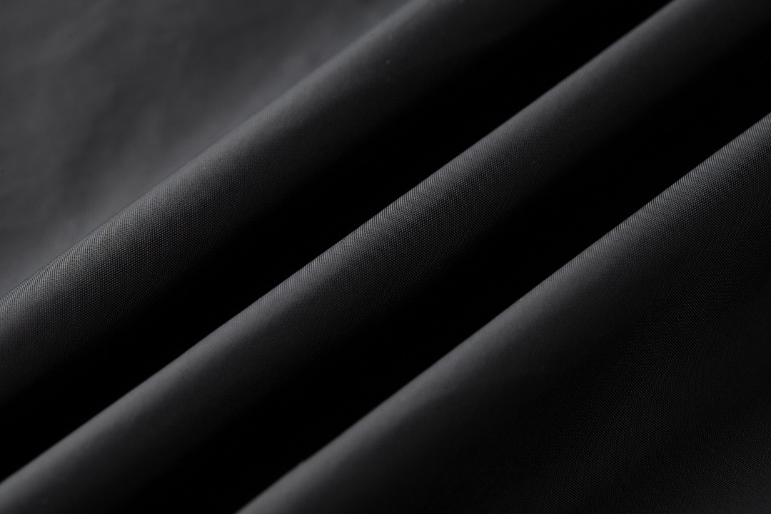 PRADA 普拉达 纯色便捷可折叠尼龙拉链连帽冲锋衣 夹克 外套 长袖 黑色 SGC530-1WQ9-F0967-S-232