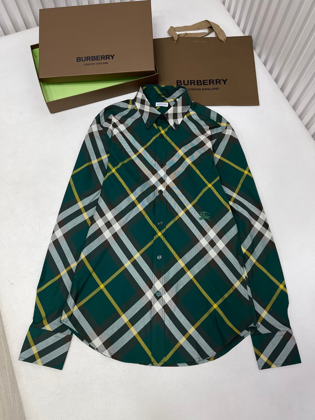 Burberry 巴宝莉 战马刺绣小标格纹单排扣衬衫 长袖 外套 卡其色 蓝色 绿色 80821941 80828861