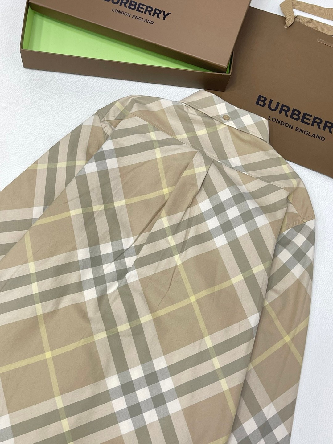 Burberry 巴宝莉 战马刺绣小标格纹单排扣衬衫 长袖 外套 卡其色 蓝色 绿色 80821941 80828861