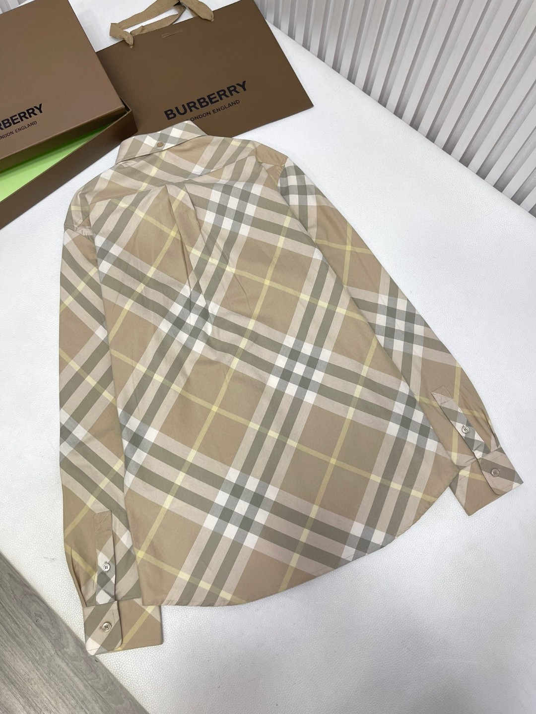 Burberry 巴宝莉 战马刺绣小标格纹单排扣衬衫 长袖 外套 卡其色 蓝色 绿色 80821941 80828861