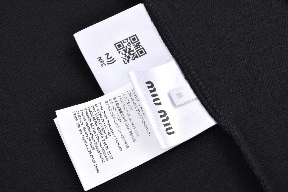 MIU MIU 缪缪 纯色字母logo绣花T恤 打底衫 长袖 白色 黑色 MJL862-1YXT-F0002-S-232