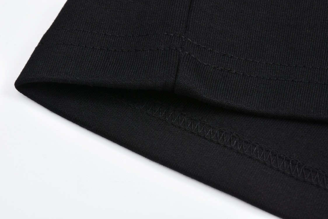 MIU MIU 缪缪 纯色字母logo绣花T恤 打底衫 长袖 白色 黑色 MJL862-1YXT-F0002-S-232