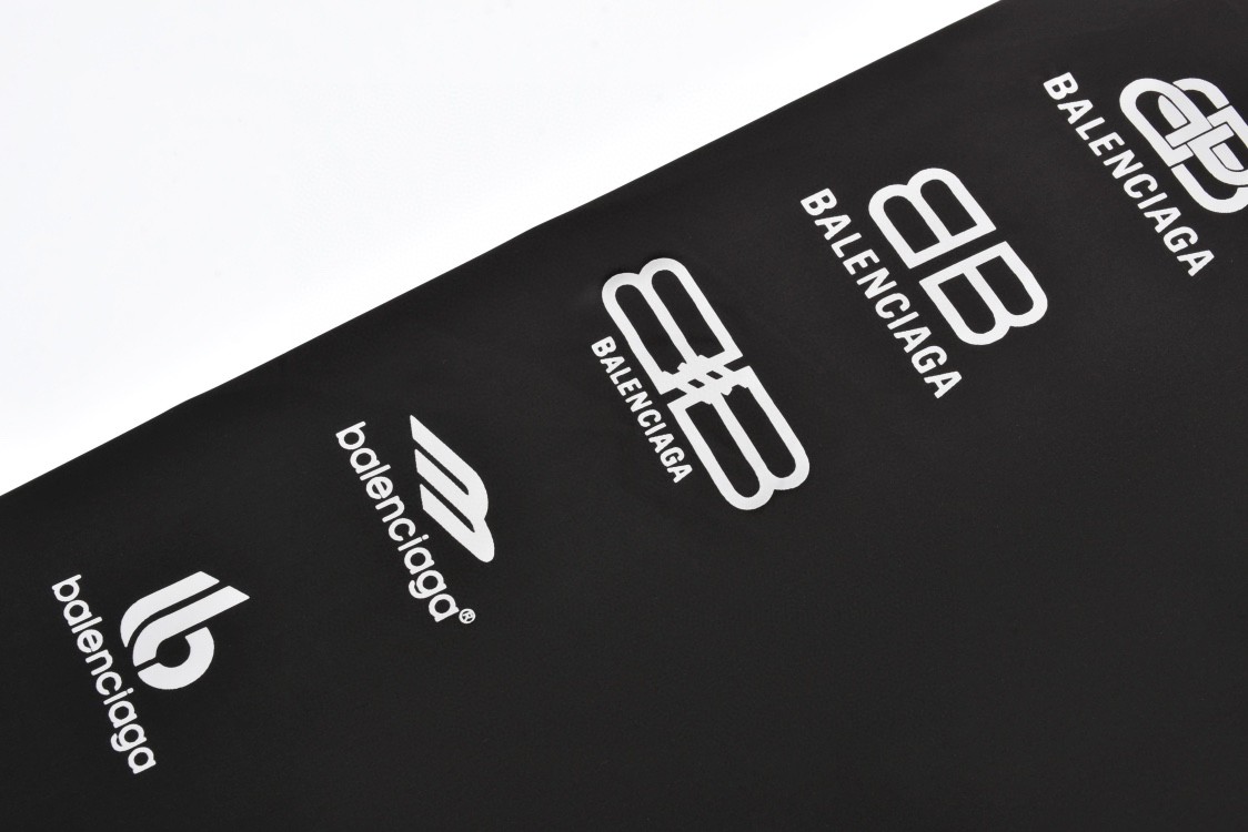 Balenciaga 巴黎世家 多标合集拉链连帽冲锋衣 外套 长袖 秋冬 黑色 725607TMO101000