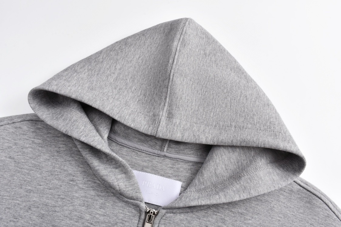 PRADA 普拉达 logo徽标拉链连帽卫衣 长袖 灰色 UADC-MJB3569-PTE003N