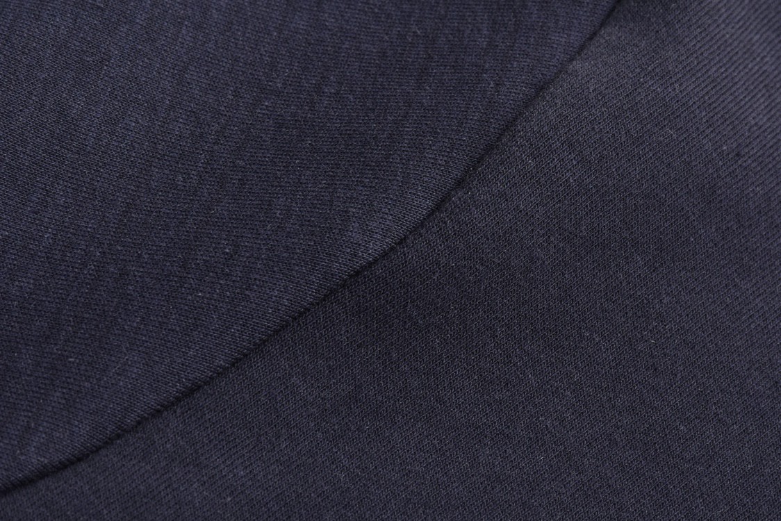 LOUIS VUITTON 路易威登 渐变刺绣圆领卫衣 长袖 秋冬款 黑色 1AFVBA