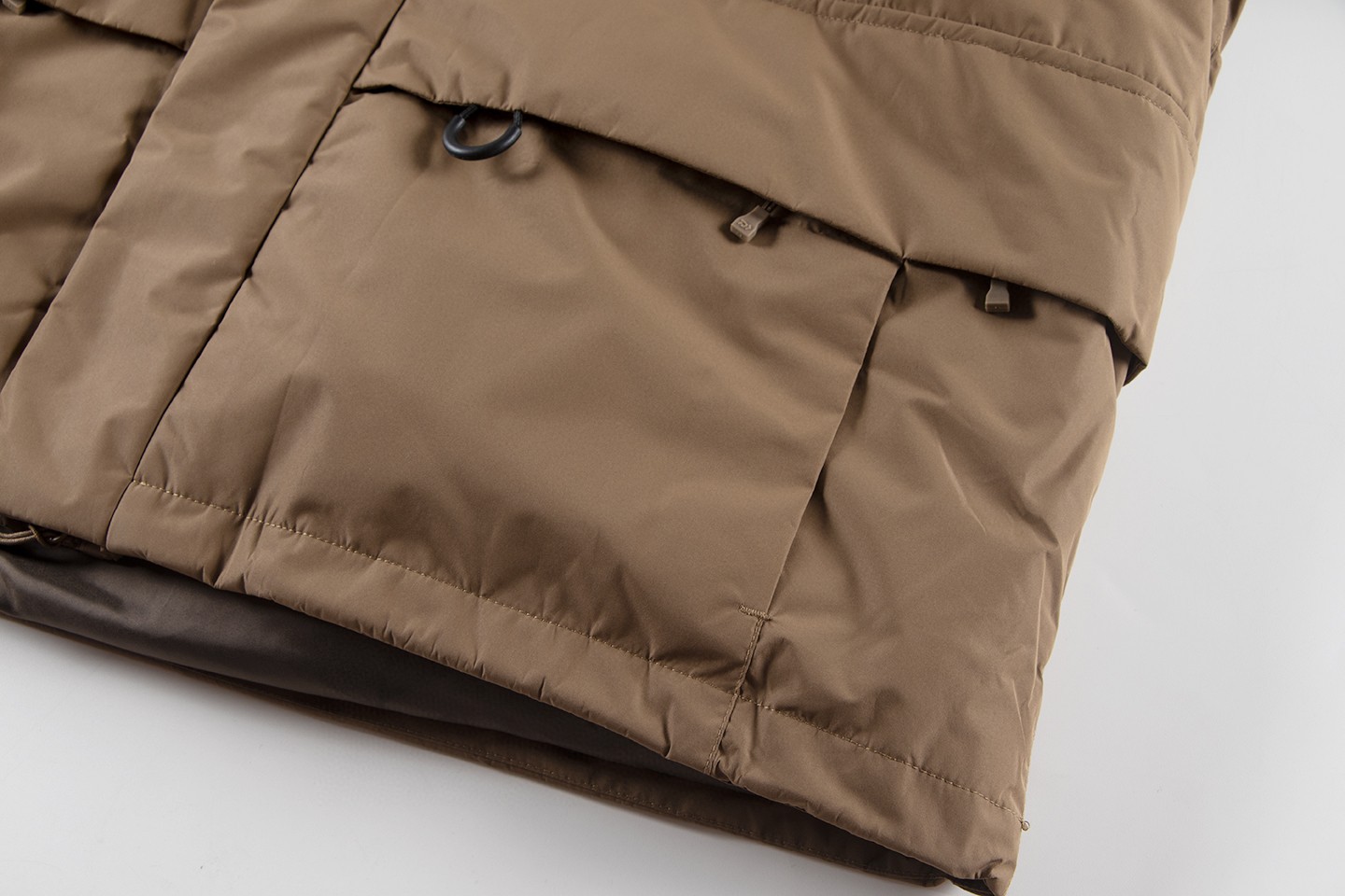 DAIWA PIER39 GORE TEX INFINIUM EXPEDITION 中长款拉链连帽羽绒服 外套 保暖 卡其色 黑色