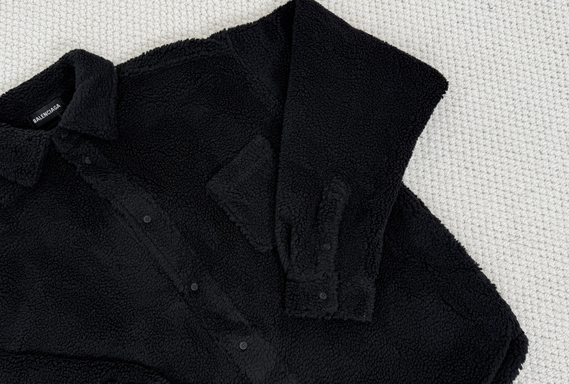 Balenciaga 巴黎世家 纯色袖标羊羔毛衬衫 外套 长袖 秋冬 黑色 白色 805234TQQ021000