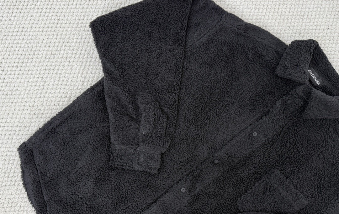 Balenciaga 巴黎世家 纯色袖标羊羔毛衬衫 外套 长袖 秋冬 黑色 白色 805234TQQ021000