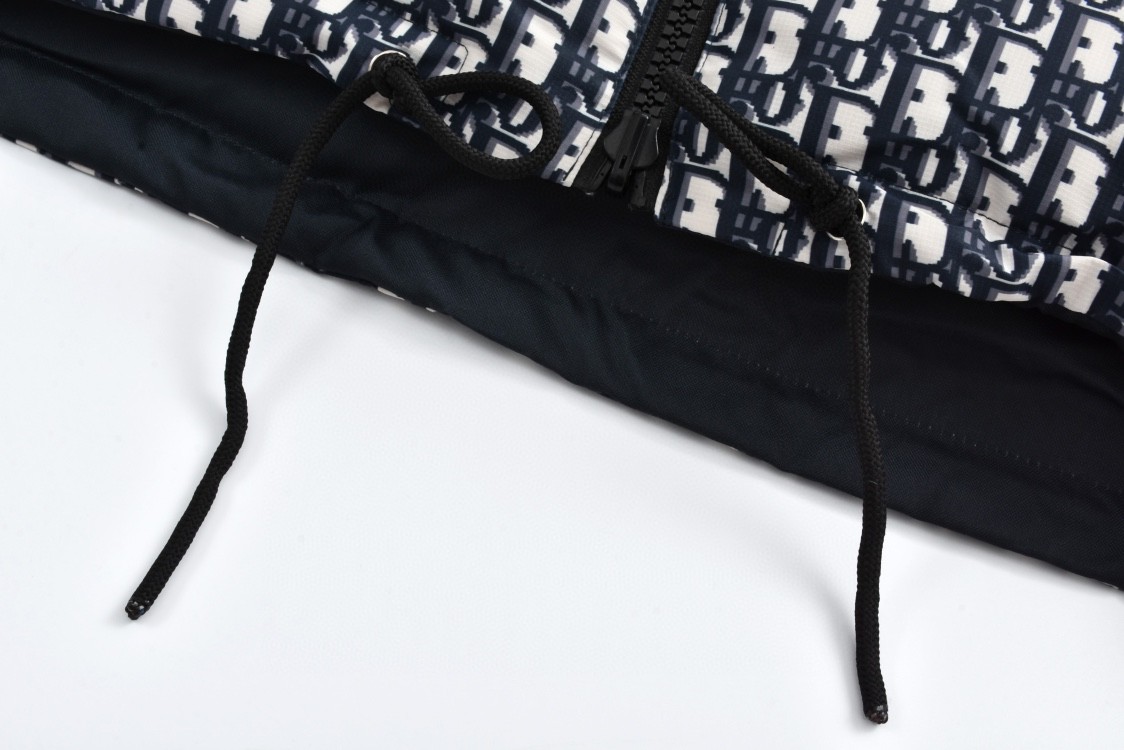 DIOR 迪奥 拼接满印双面两穿连帽羽绒服 夹克 外套 长袖 黑色 147C23A2968-X5803