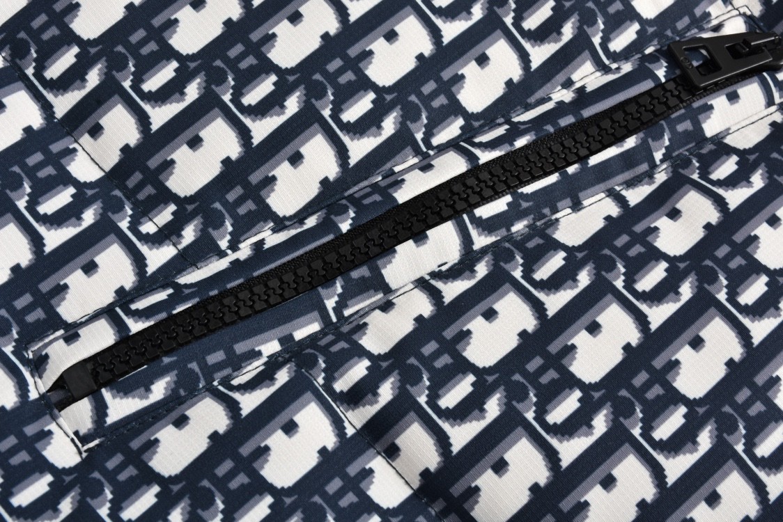 DIOR 迪奥 拼接满印双面两穿连帽羽绒服 夹克 外套 长袖 黑色 147C23A2968-X5803