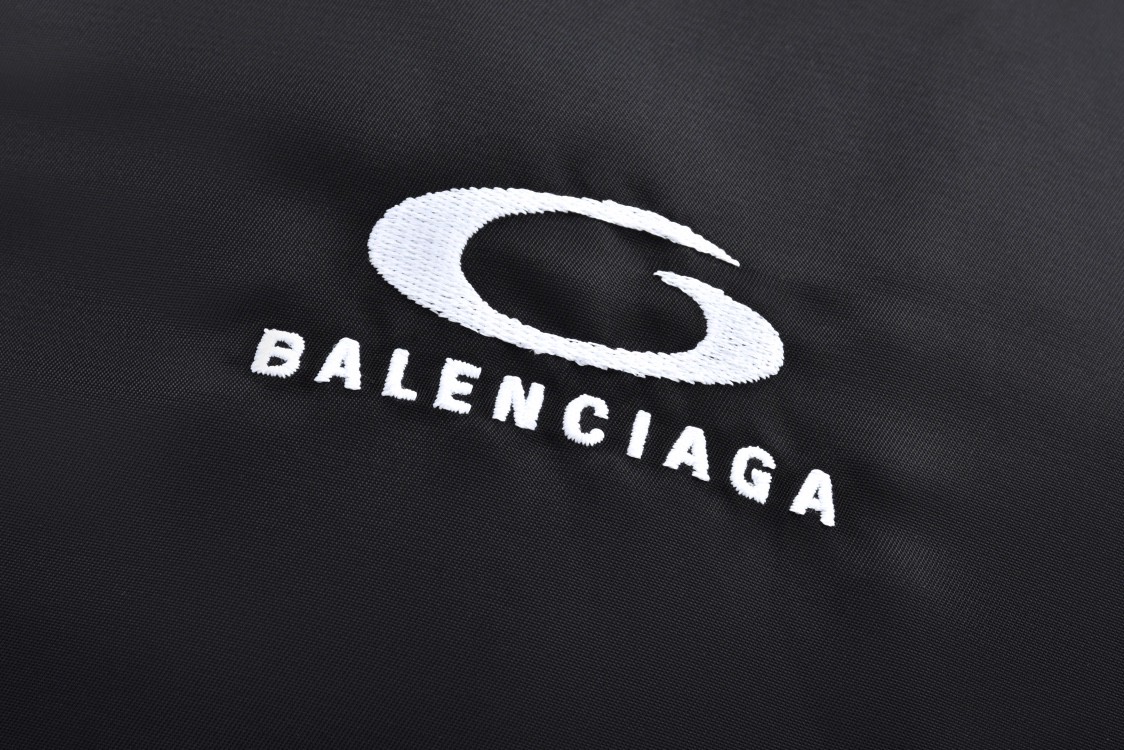 Balenciaga 巴黎世家 别针装饰字母logo印花拉链两面穿棉服 夹克 面包服 外套 长袖 秋冬 黑色 808793TR0181000