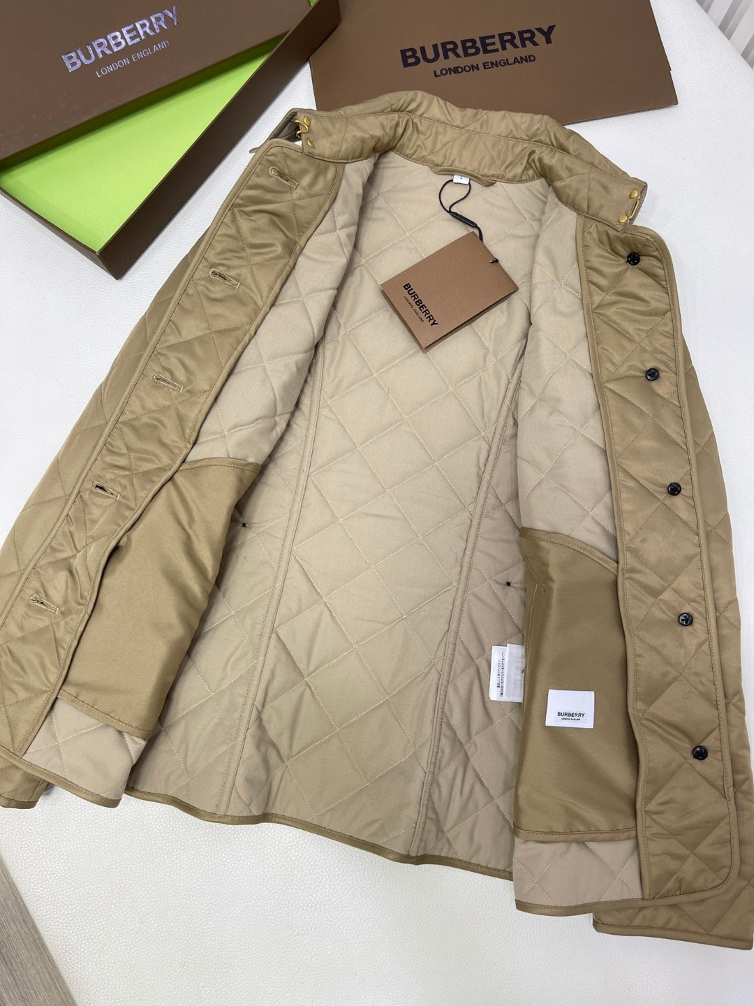 Burberry 巴宝莉 纯色单排扣翻领棉服 夹克 长袖 外套 卡其色 黑色 40623911