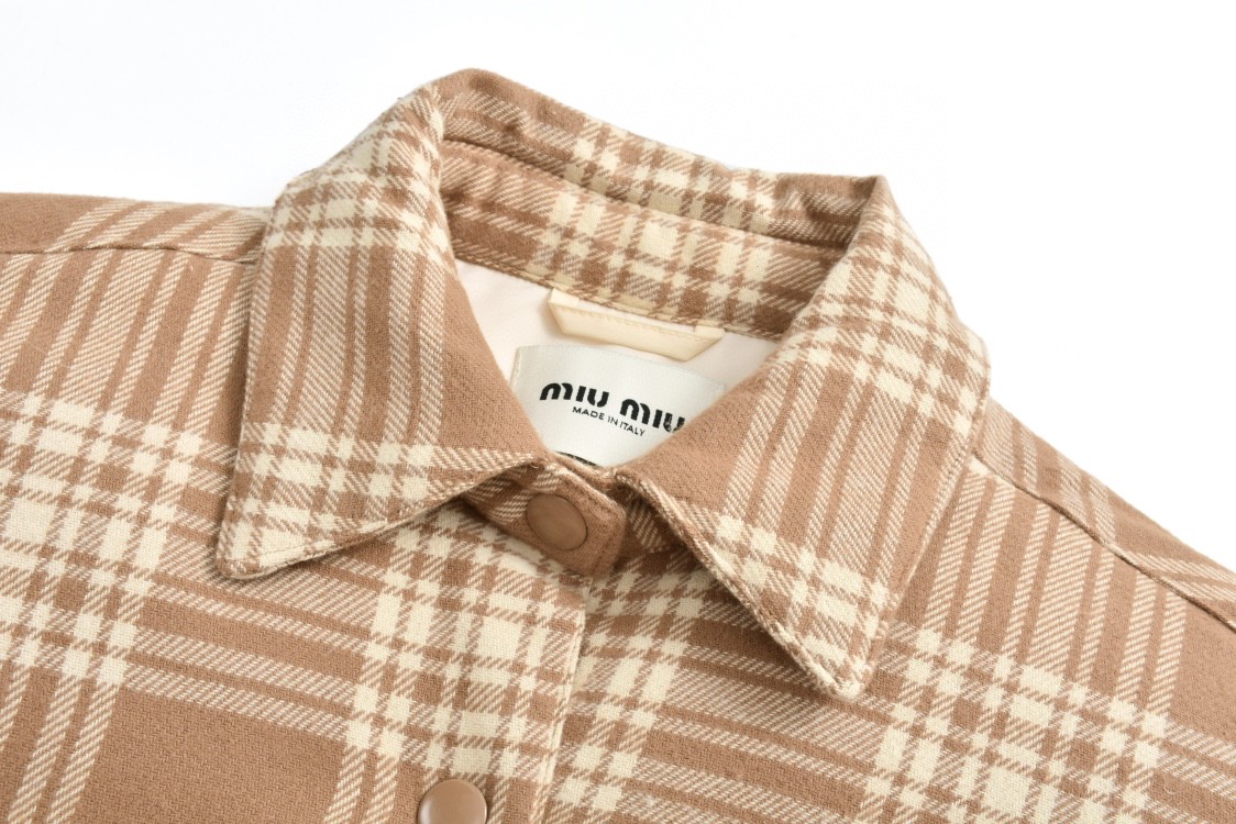 MIU MIU 缪缪 格纹字母刺绣拉单排扣衬衫羽绒服 夹克 长袖 外套 卡其色 蓝色 粉色 ML855-13L8-F0KTK-S-232