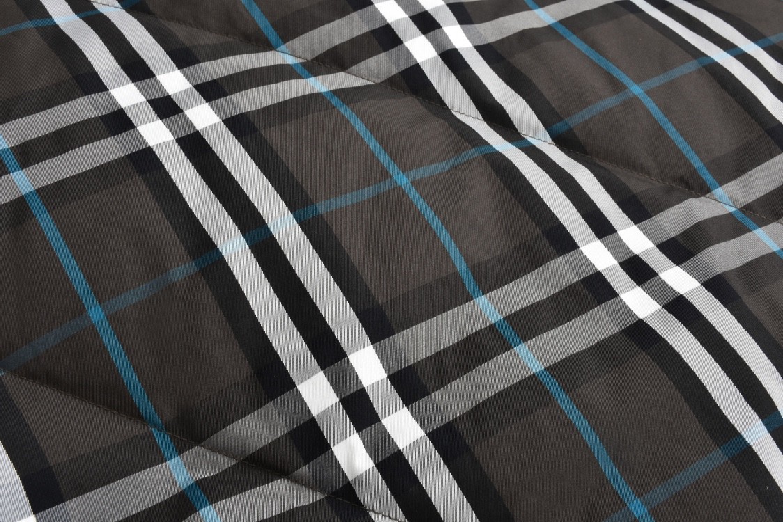 Burberry 巴宝莉 格纹双面两穿羽绒服 长袖 外套 深绿色 80945941