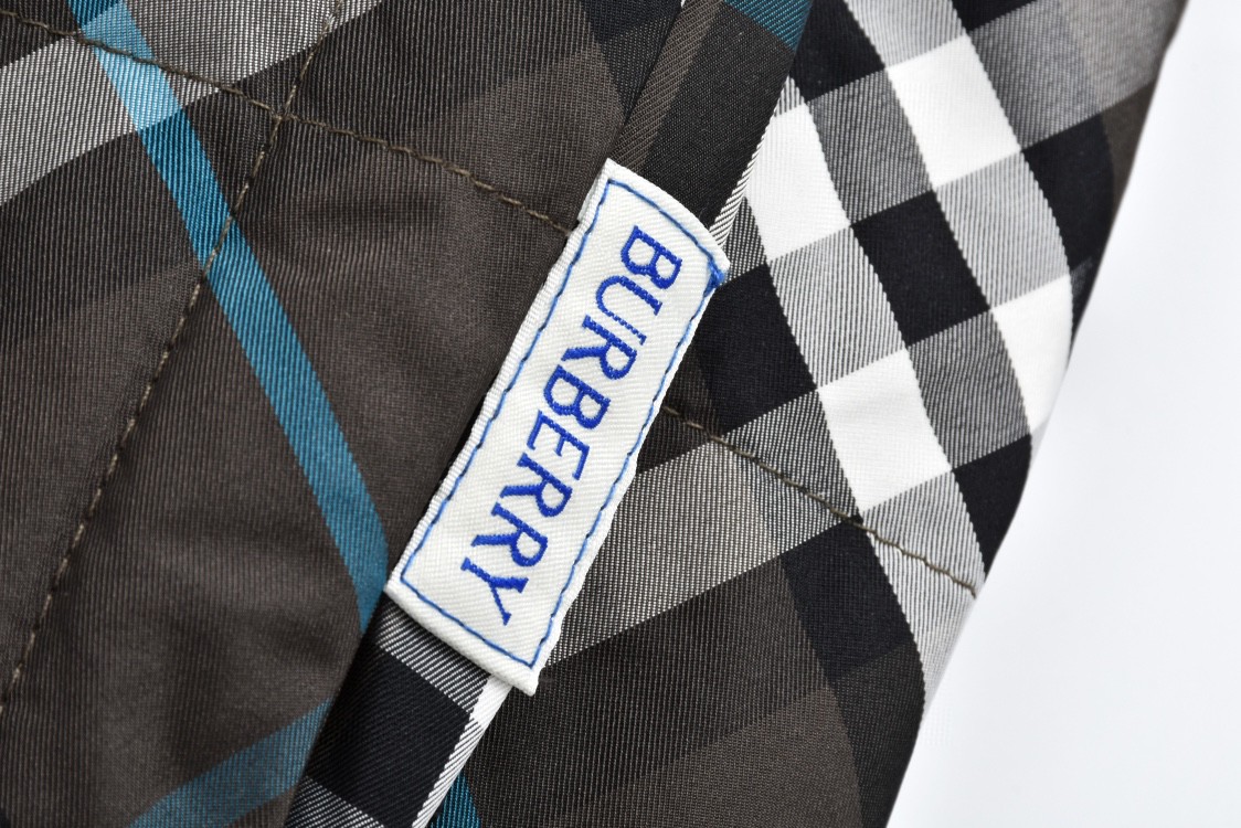 Burberry 巴宝莉 格纹双面两穿羽绒服 长袖 外套 深绿色 80945941
