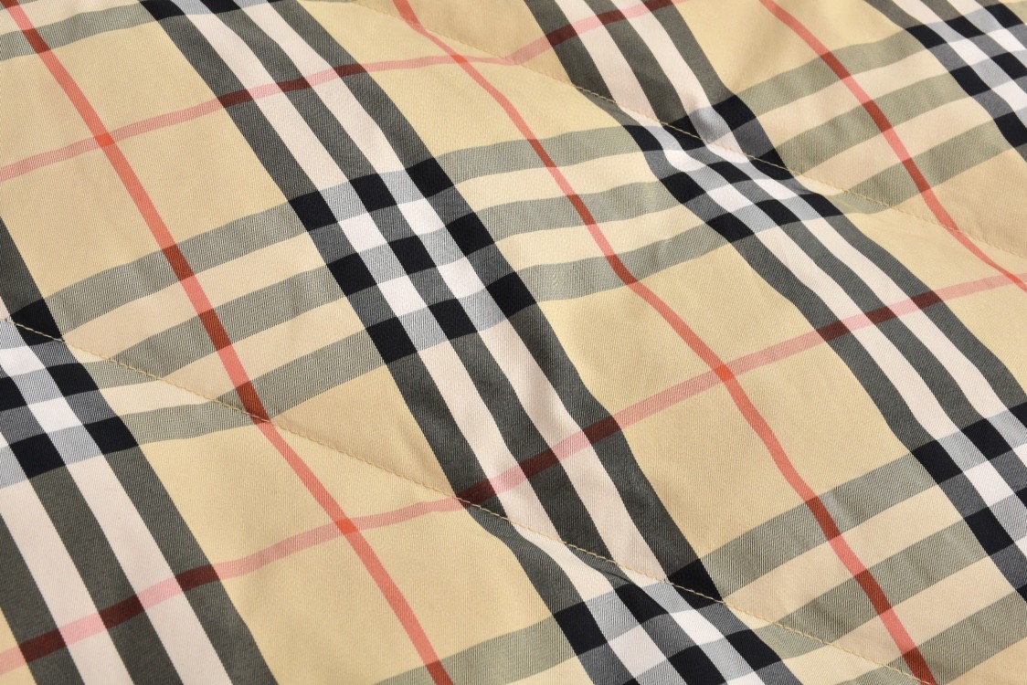 Burberry 巴宝莉 格纹双面两穿羽绒服 长袖 外套 沙色 80942371