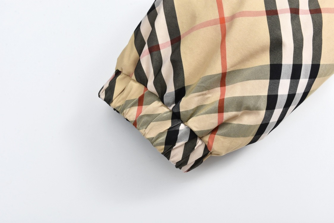 Burberry 巴宝莉 格纹双面两穿羽绒服 长袖 外套 沙色 80942371