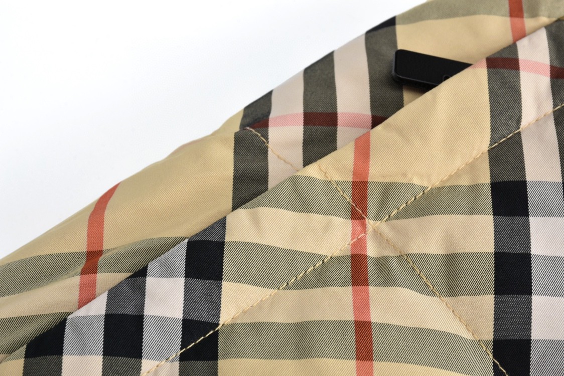Burberry 巴宝莉 格纹双面两穿羽绒服 长袖 外套 沙色 80942371