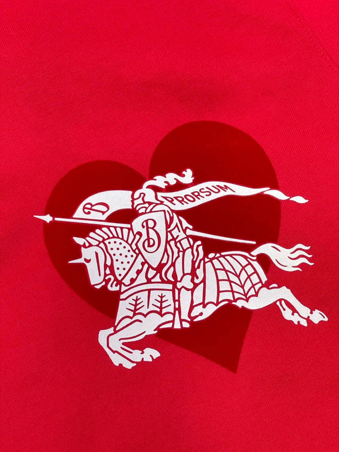 Burberry 巴宝莉 限定心形马术骑士图案印花连帽卫衣 长袖 红色 黑色 80728431