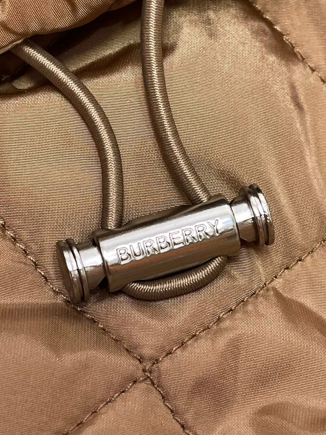 Burberry 巴宝莉 菱形绗缝单排扣连帽夹克 棉服 外套 长袖 短款 秋冬款 棕色 绿色 80776631