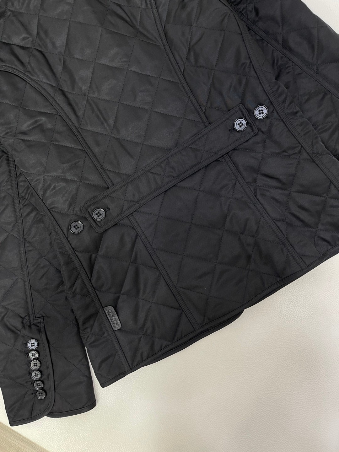Burberry 巴宝莉 纯色单排扣翻领棉服 夹克 长袖 外套 卡其色 黑色 40623911